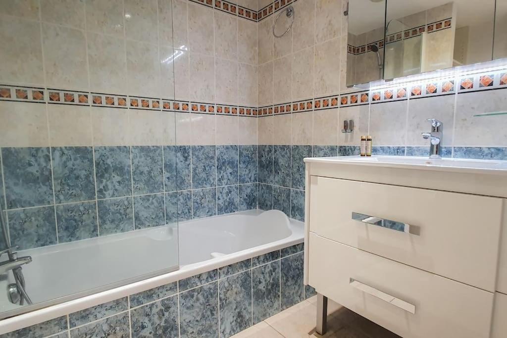 F2 Vue Mer Dans Residence Avec Piscine อฌักซิโอ้ ภายนอก รูปภาพ